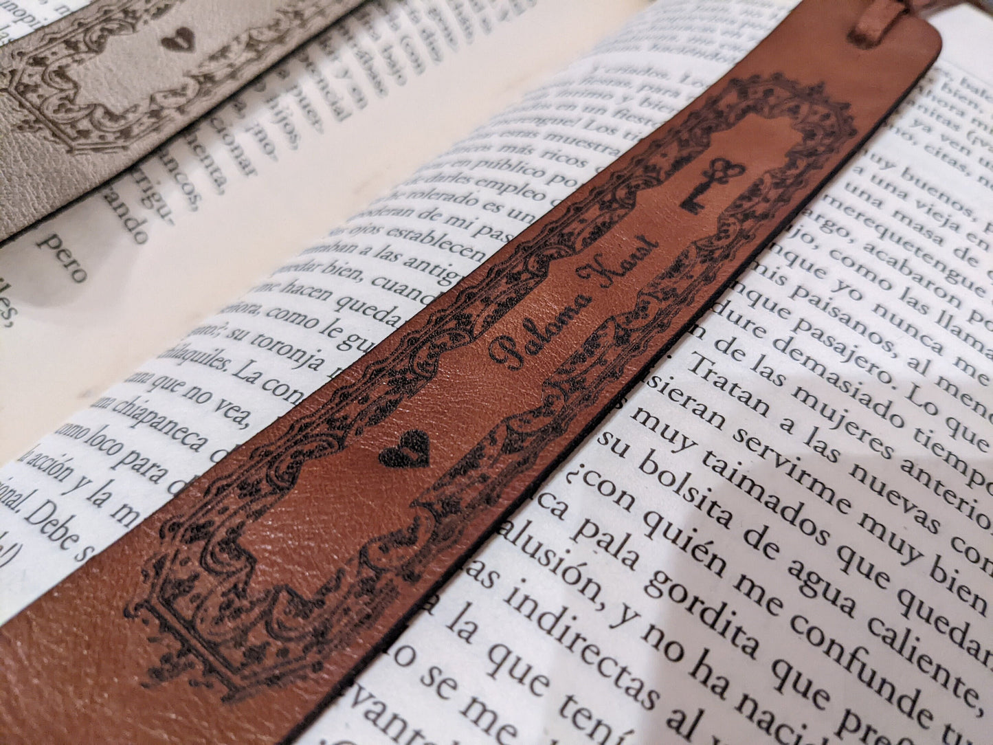 Custom Leather Bookmark | Unique Bookmark Heartlock & Key | Gift for Book Lovers
