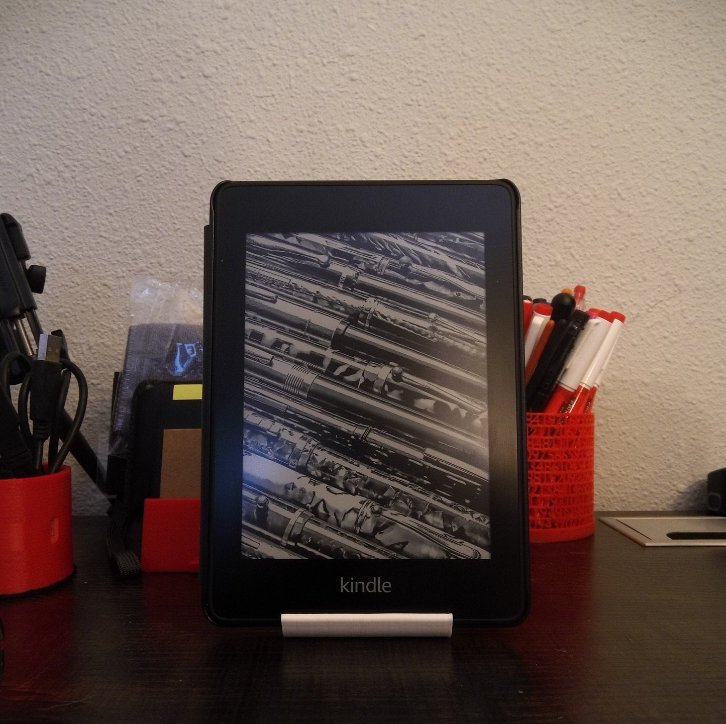 Universal Holder | Phone Holder, iPad Holder, Kindle Holder | Stand