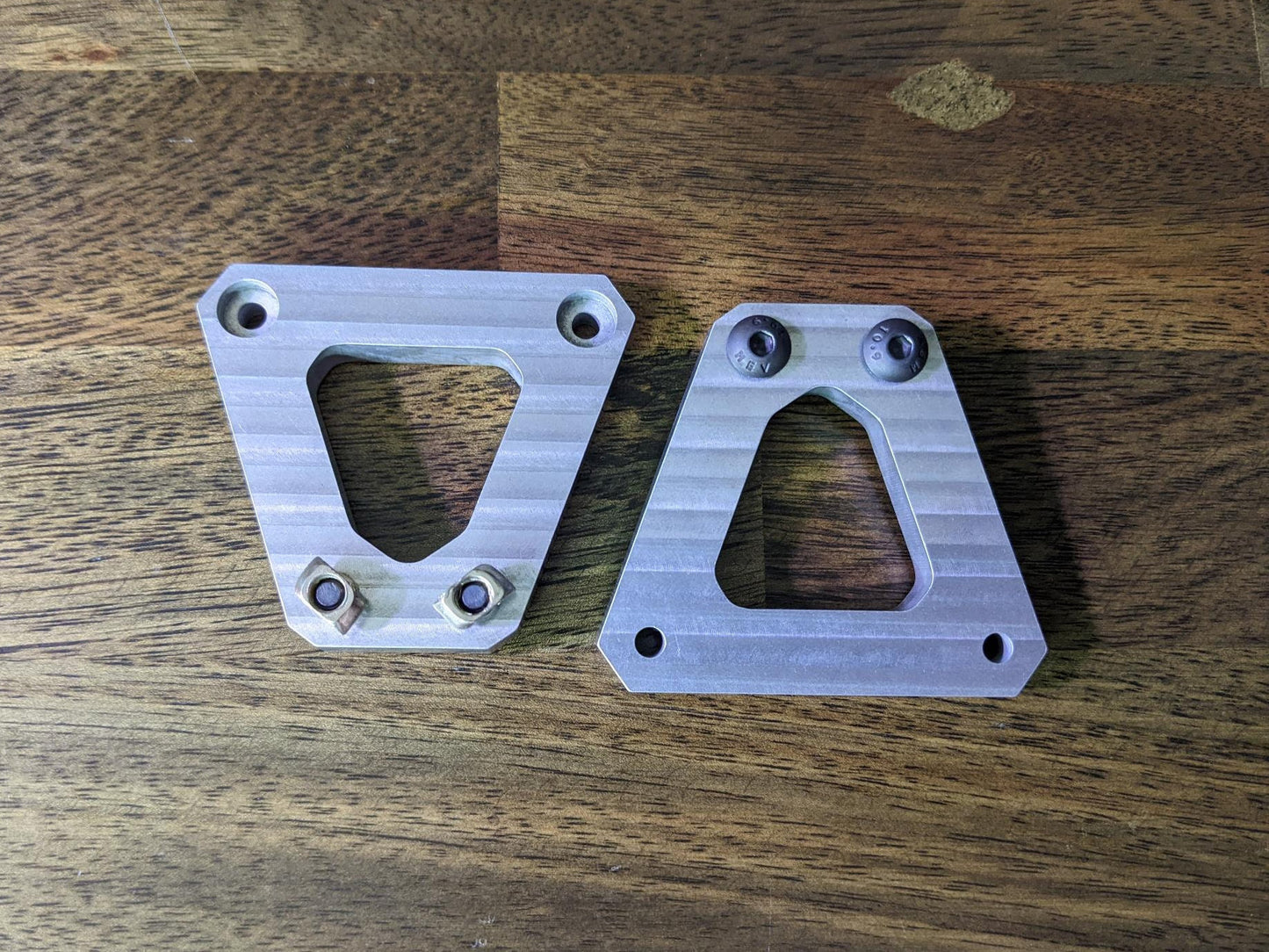 Mounts for Meanwell Power Supply | LRS-350-12 And 24V | 20 mm x 40 mm V/T Slots. | Aluminum