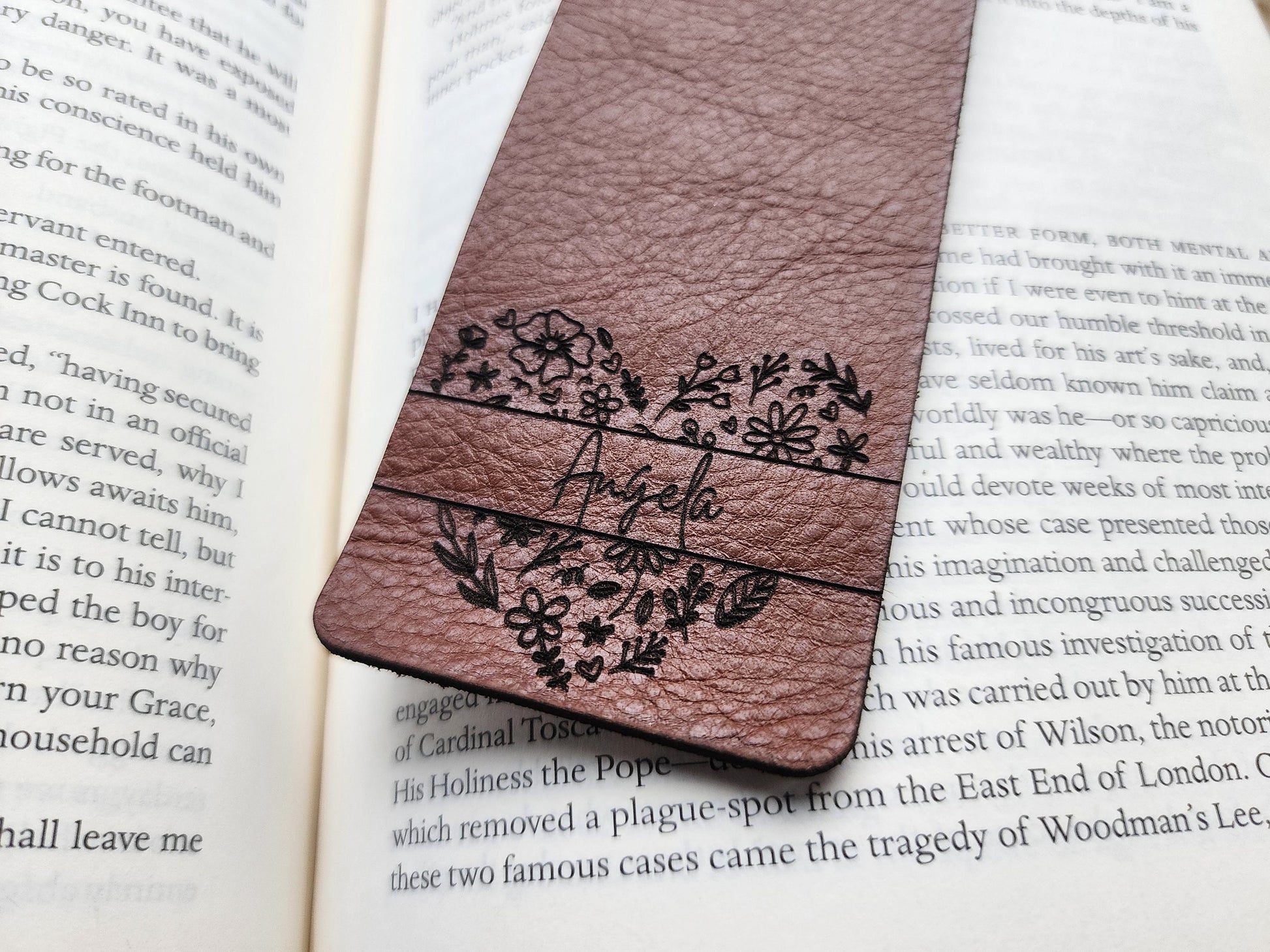 Hearts Custom Leather Bookmark | Gifts for her | Book Lovers