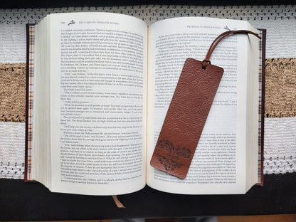 Hearts Custom Leather Bookmark | Gifts for her | Book Lovers